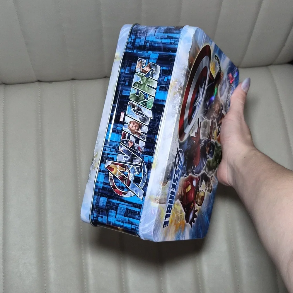 Marvel Avengers Metal Lunchbox - Blue Red